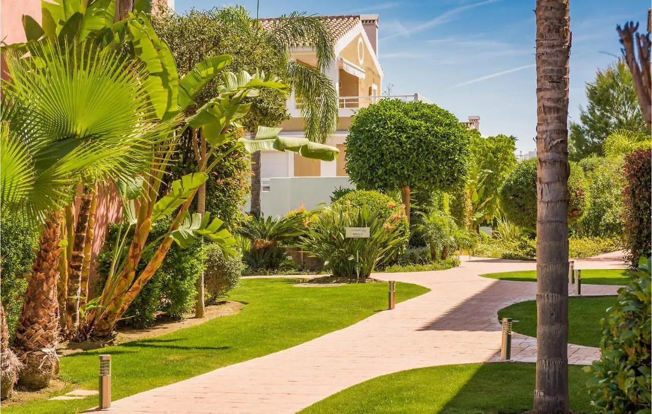 Cozy Apartment In Estepona With Wifi